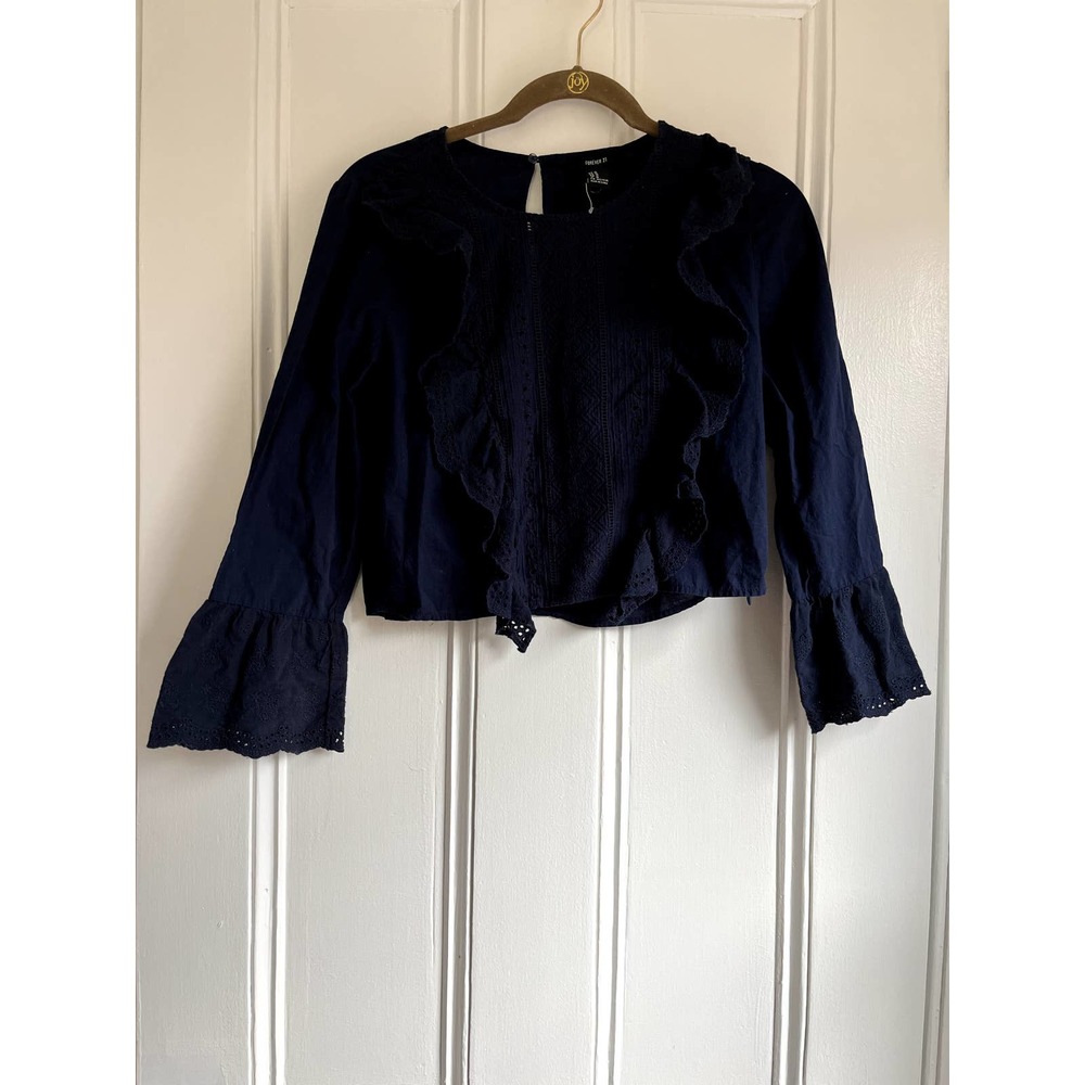 Forever 21 Lace Crop Flutter Sleeve Top Medium